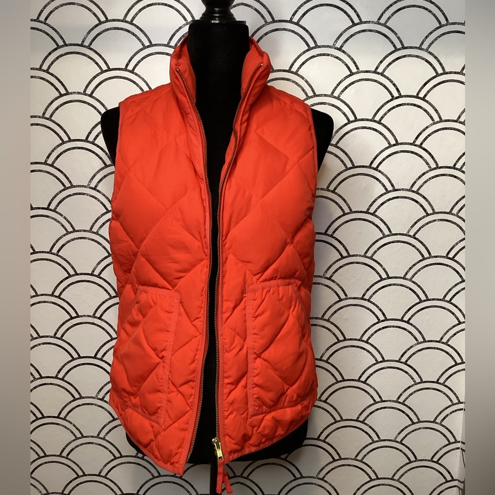 J. Crew Quilted Orange Vest – Size Small | Bold Color Meets Classic Utility